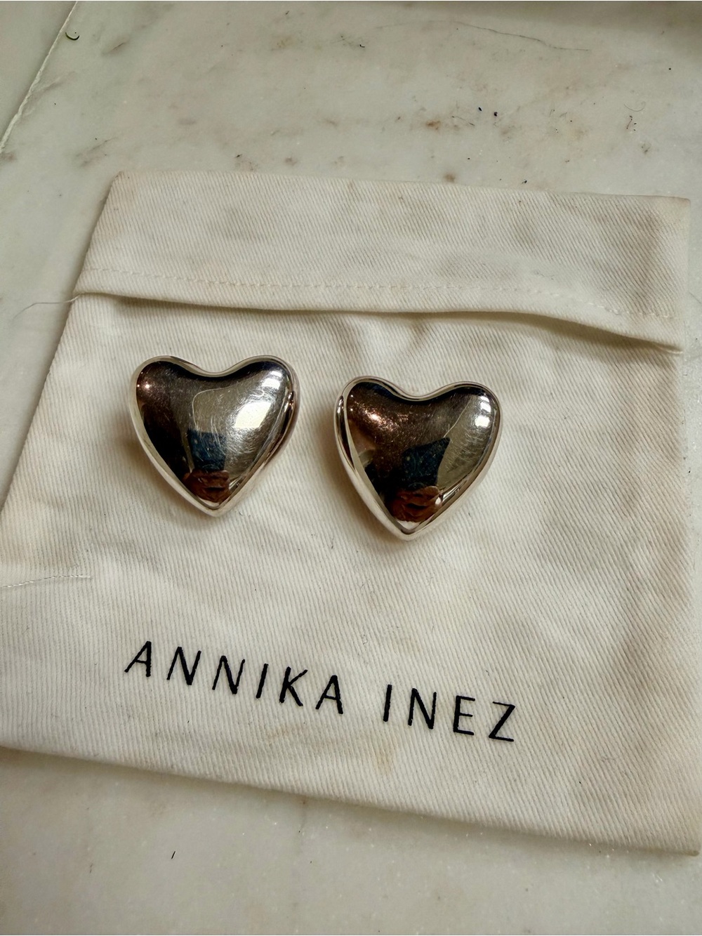 ANNIKA INEZ Large Voluptuous Heart Earrings